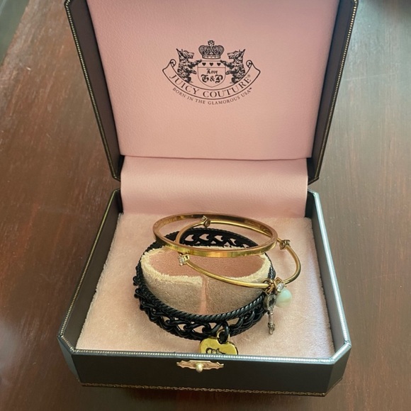 Authentic Juicy Couture Bangle Bracelet Set w/ Juicy Jewelry Box - Picture 8 of 8
